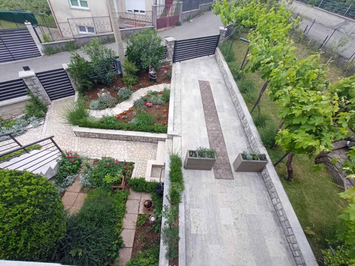Simun Apartment