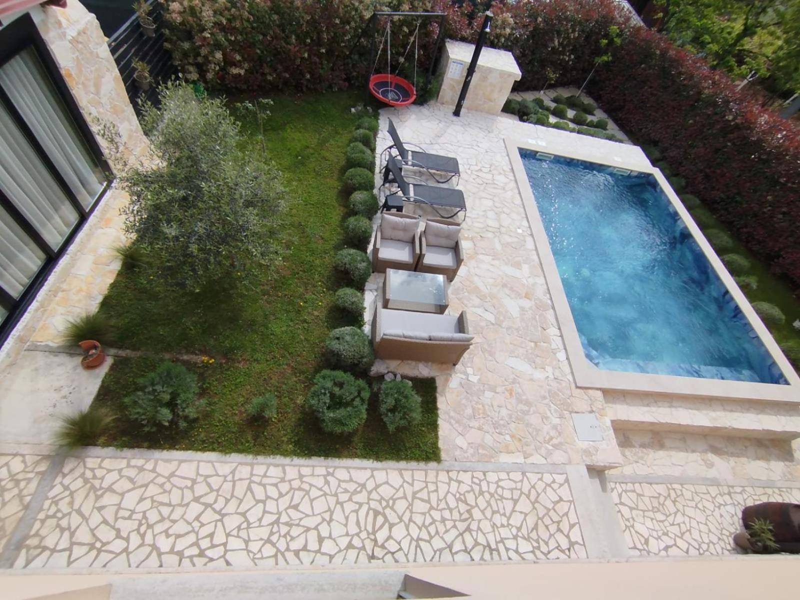 Simun Apartment